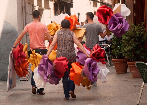 Empaperart_Decoracción_Madrid 2015. Origami flores fachadas
