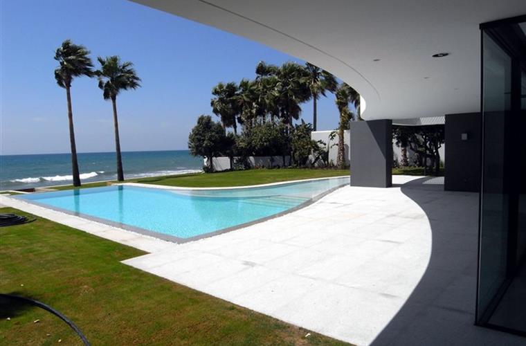 house-for-rental-marbella-los-monteros-casas-de-lijo-en-alquiler-en-marbella-luxury-real-estate-2