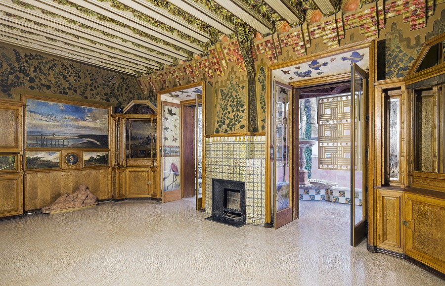 Interior de la Casa Vicens Gaudí en Barcelona exponente del modernismo By Pol Viladoms (8)