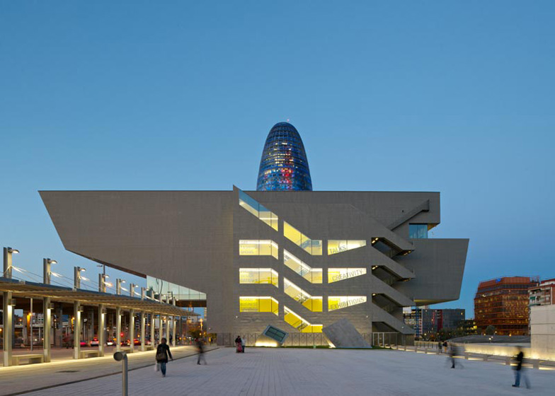 dezeen_DHUB-Museu-del-Disseny-de-Barcelona-by-MBM-Arquitectes_ss_2