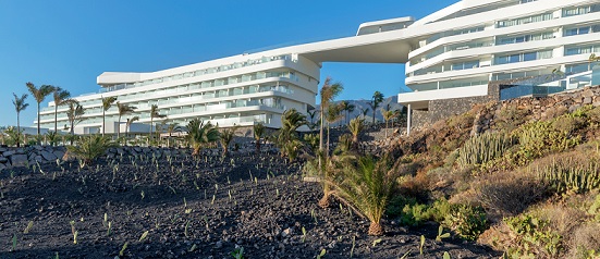 royal hideaway Corales resort Adeje. tenerife. Mejor Hotel 2018 fachada Leonardo Omar Arquitectos