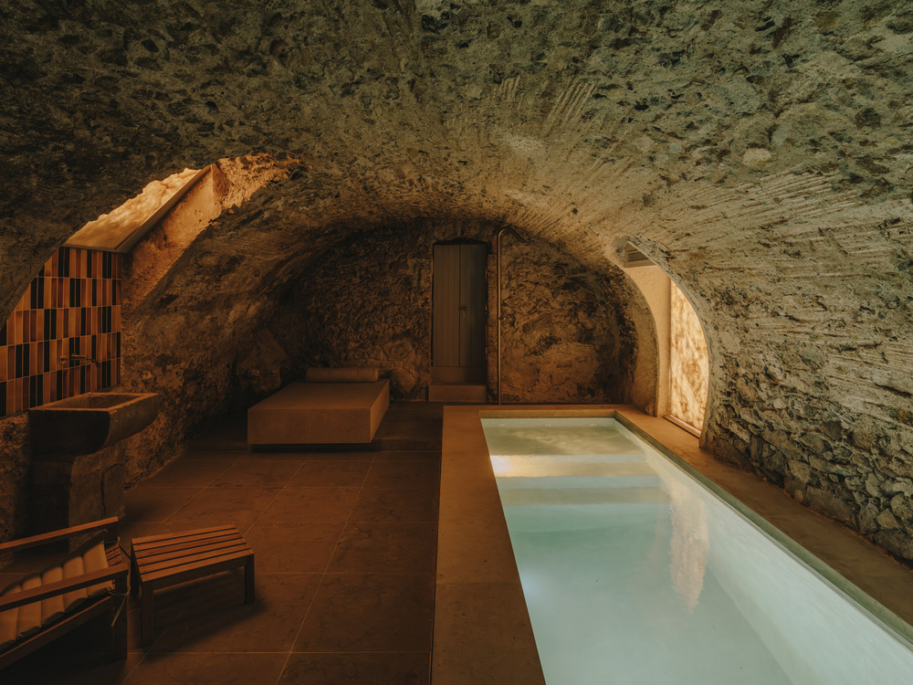 Hotel con spa en Girona Palau Fugit diseño el Equipo Creativo 