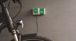 Nuevo SCHUKO® de JUNG para bicicletas, scooters y patinetes eléctricos