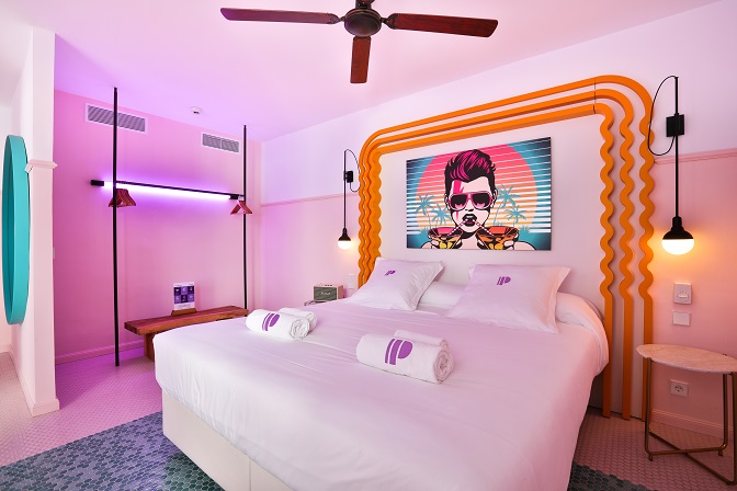 Paradiso Ibiza Art Hotel. Diseño ilmiodesign.habitacion rosa