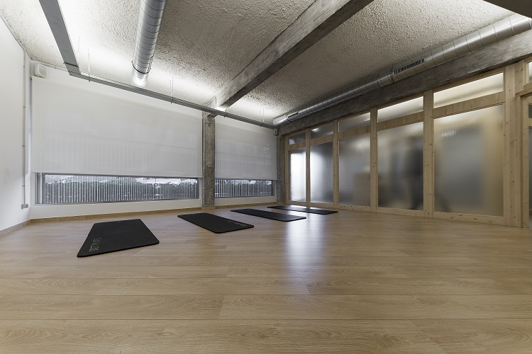 nan arquitectos centro de yoga y pilates SANASANA sala de colchonetas